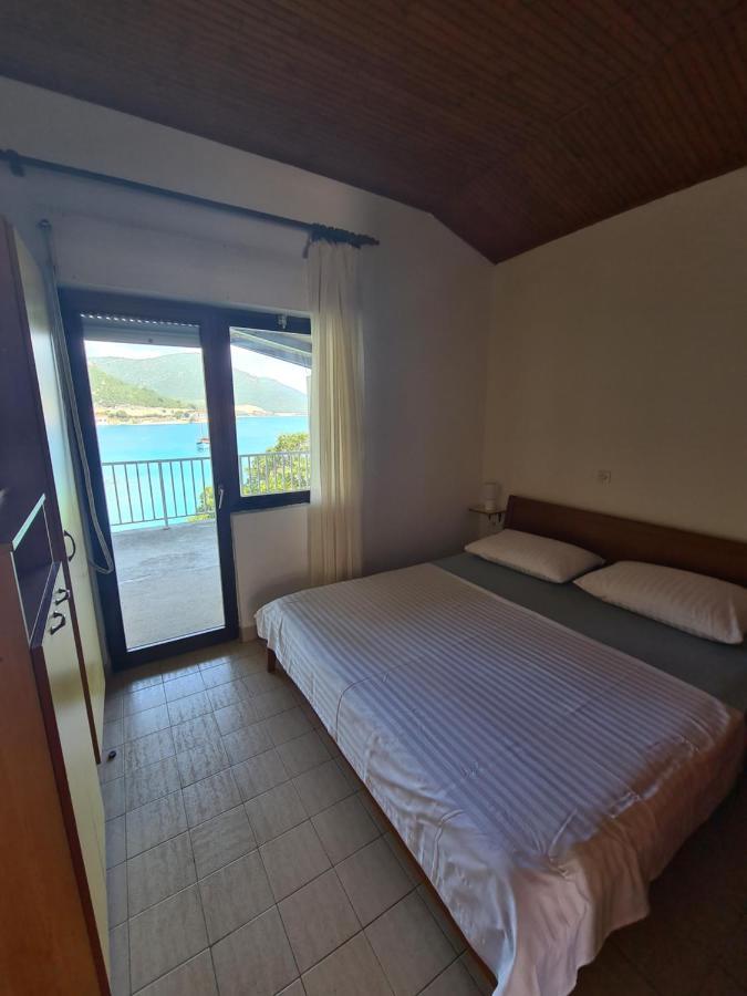 Blue Lagoon Studio Apartments クレック エクステリア 写真