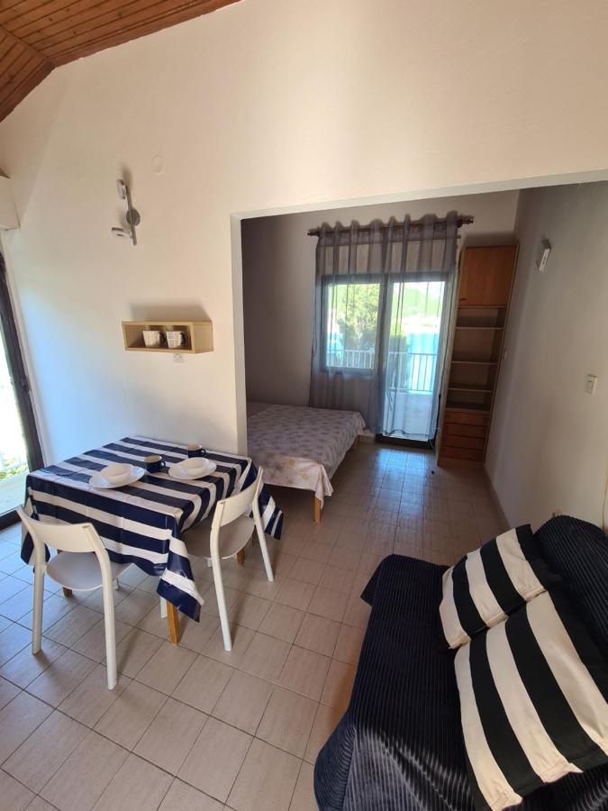 Blue Lagoon Studio Apartments クレック エクステリア 写真